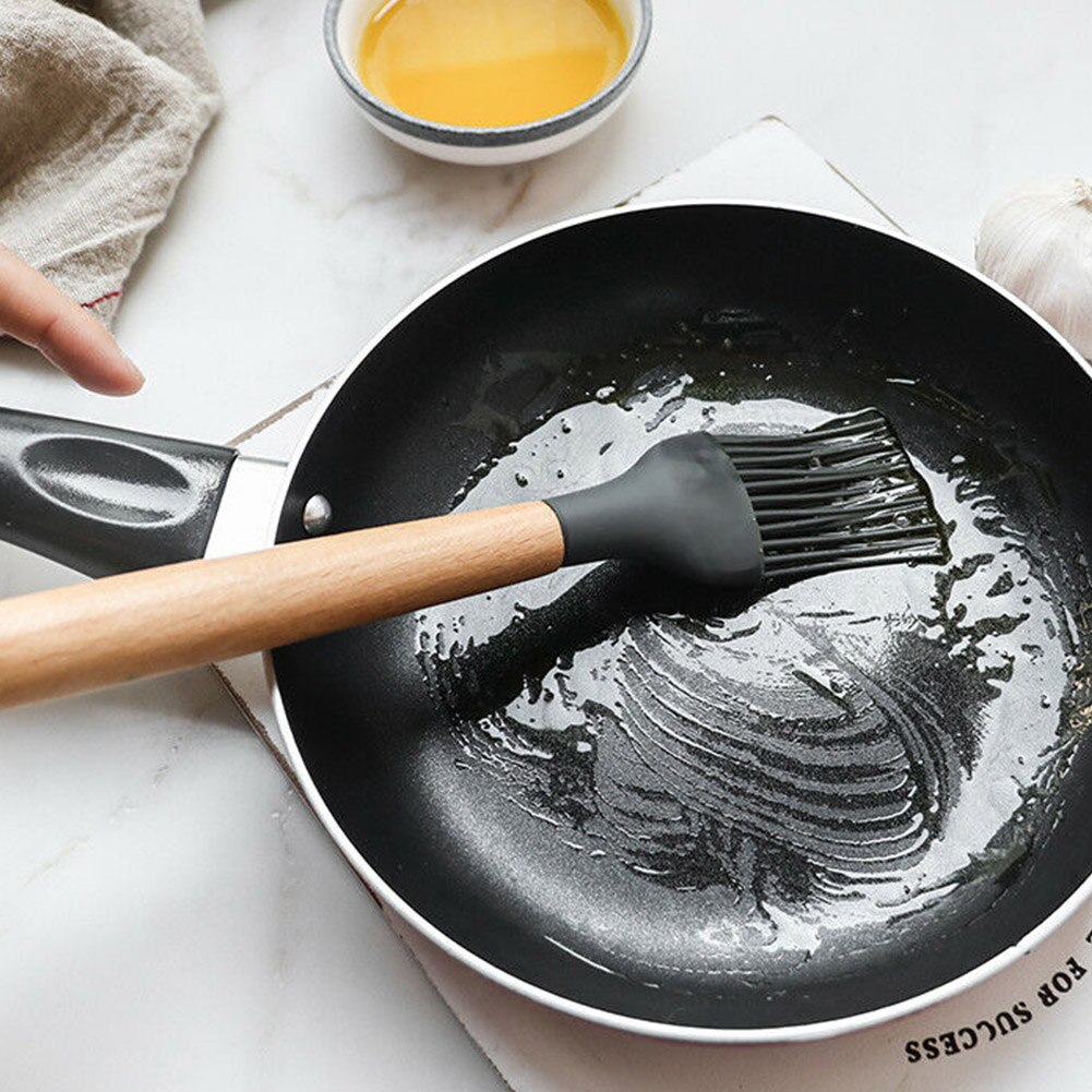 Accessories Gadgets Wooden Handle Tool Non Stick Kitchen Spatula Spoon Baking Cooking Utensil Practical Colander Cookware Shovel
