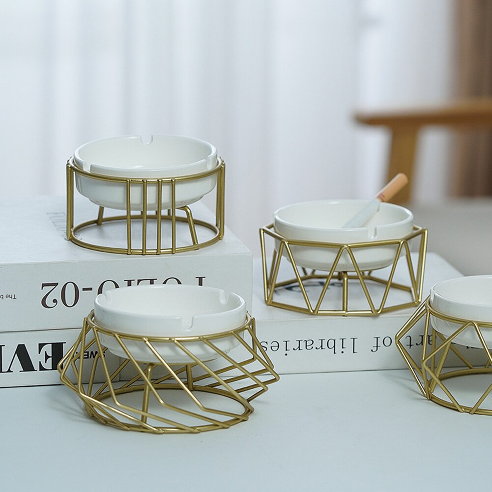 Ceramic ashtray, hollow asherbecher ashtray, gold / Black