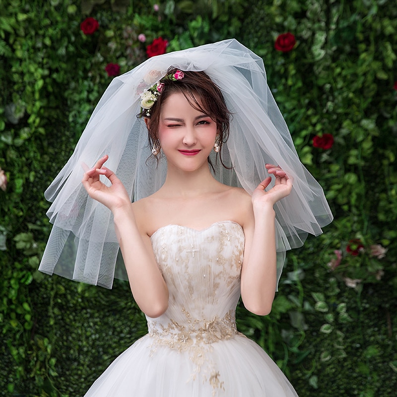 Simple Two Layers Short Tulle White Wedding Veils Cheap Ivory Bridal Veil for Bride for Mariage Wedding Accessories Comb