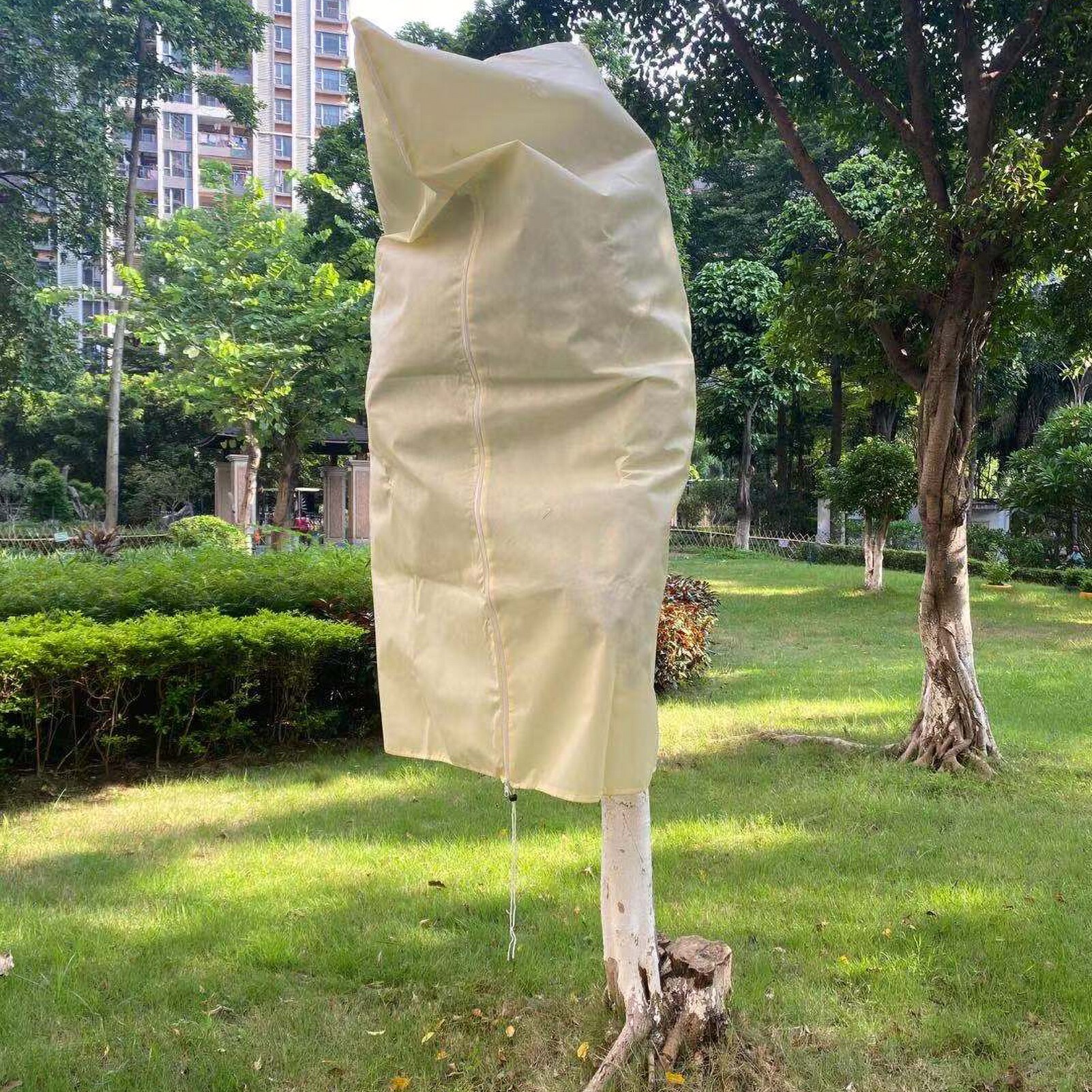 Home Garden Plant Cover Winter Freeze Frost Protection Warm Cover Mini Tree Shrub Plant Protecting Bag For Yard Garden Plants