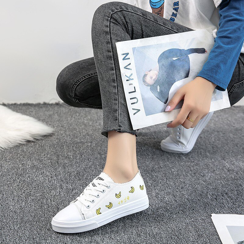 Autumn spring white shoes women flat bottom lace-up rubber strawberry canvas shoes students casual shoes women C593