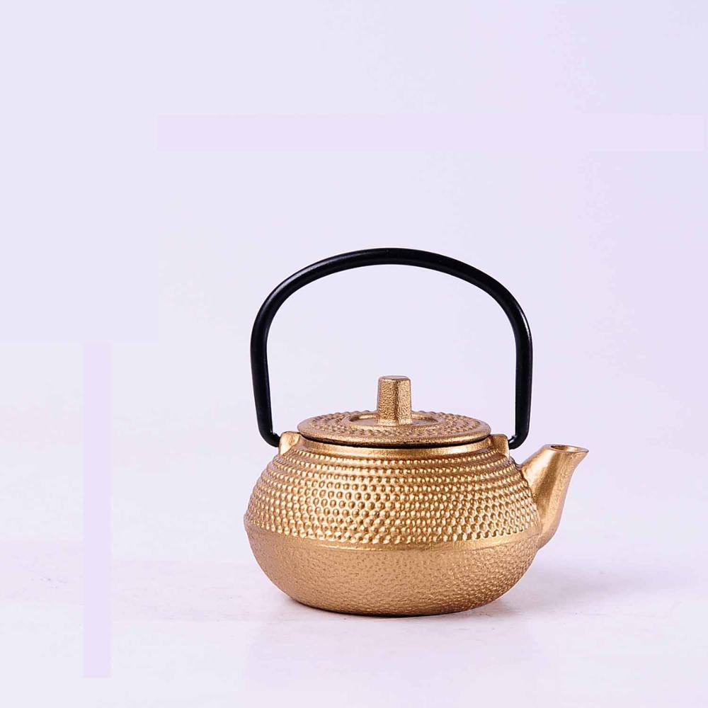 Thee huisdier Decoratie mini-kleine theepot gietijzeren potten kleine gouden Kung Fu thee versierd meer modellen 50 ml: 2