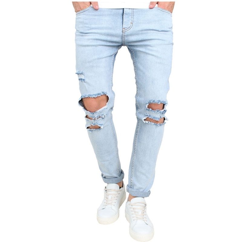 Märke man knä stort hål jeans vårtvätt ljusblå jeansbyxor herr nödställda slitna skinny jeans herr
