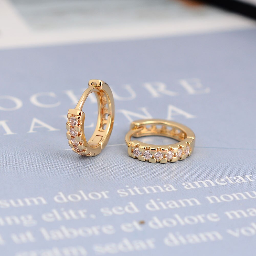 Classic Eenvoudige Kleine Regenboog Zirconia Stud Huggies Oorringen Voor Vrouwen Mannen Dikke Ronde Cirkel Earring Piercing