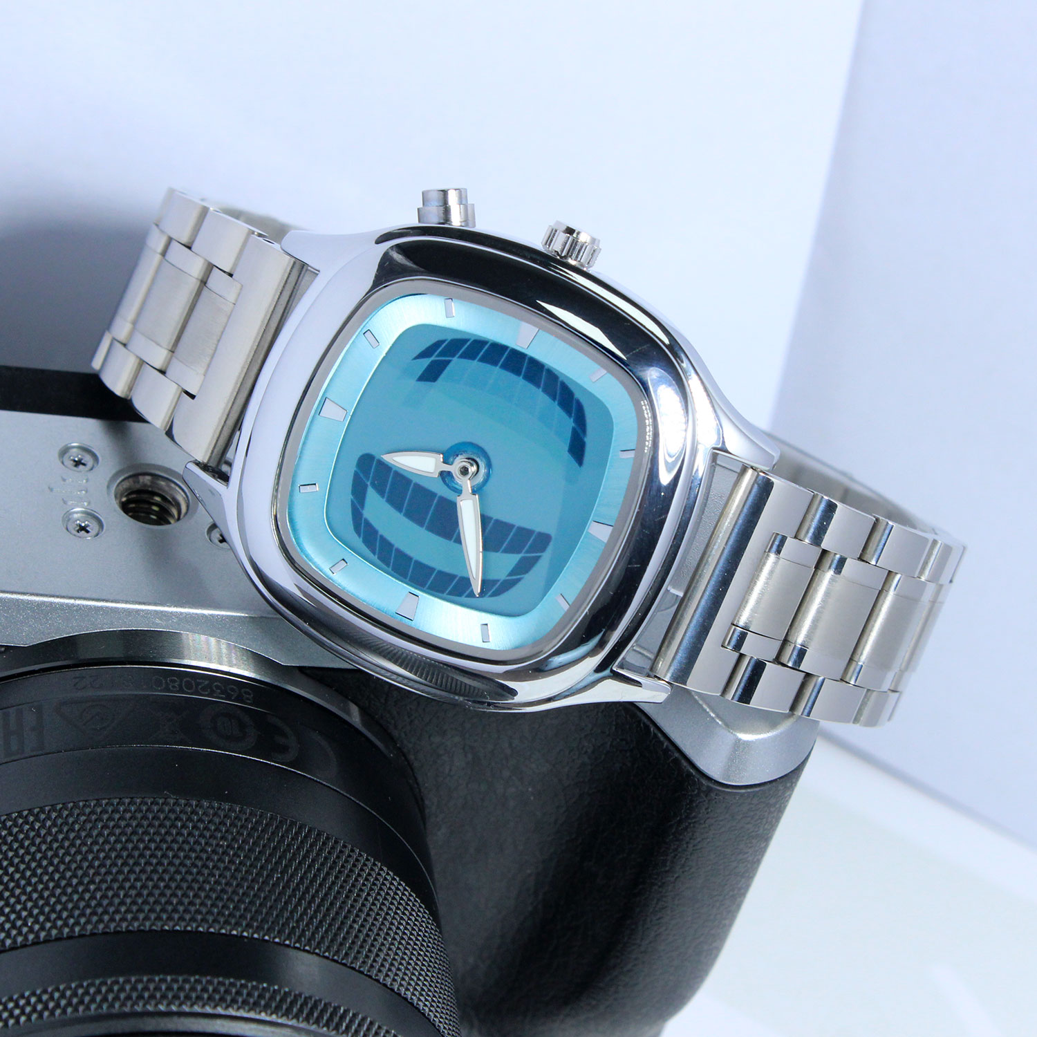 The Millennium Retro Style Men's Watch Quartz Watch 30m Waterproof Stainless WristWatch for Men Y2K