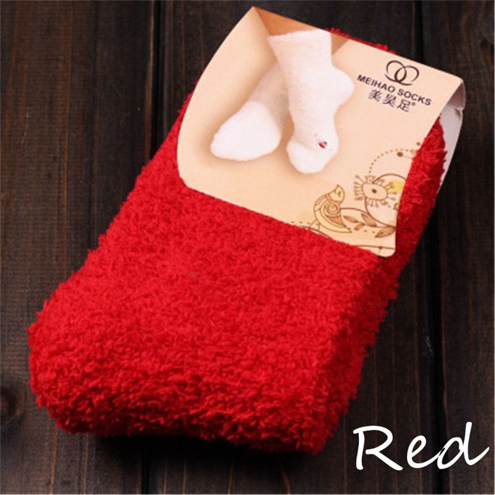 1 paar Winter Herfst Warm Casual Candy Kleur Womens Lady Dikke Coral Fleece Slipper Korte Sokken Fuzzy Kousen Effen sok: red