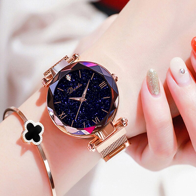 Elegante Mode Horloge Voor Vrouwen Magneet Quartz Vrouwen Horloge Gesp Sterrenhemel Romeinse Cijfer Lady Horloge