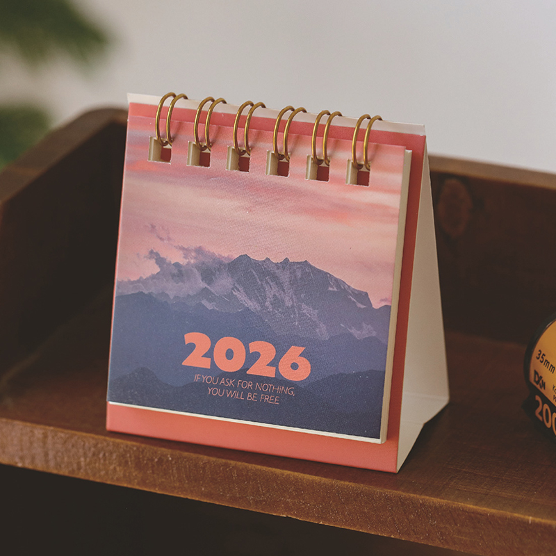 2026 Landschap Mini Bureaukalender Creatieve Spoelplanner Desktop Ornament Kantoorbenodigdheden Decor: YELLOW