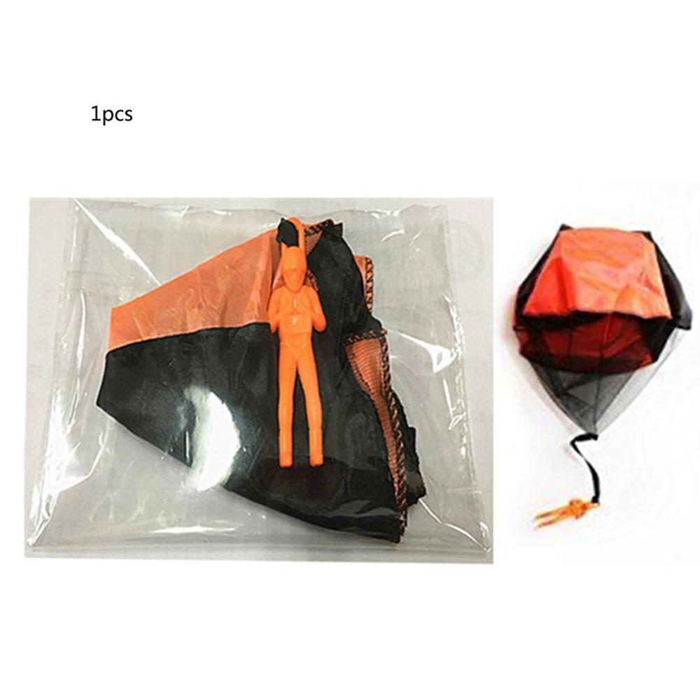 1 pçs mão jogando mini soldado pára-quedas engraçado brinquedo criança jogo ao ar livre brinquedos educativos voar parachute esporte para crianças brinquedo: Laranja
