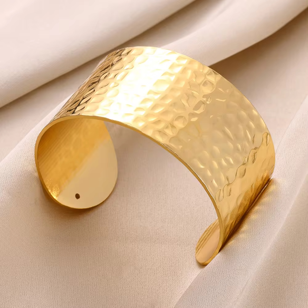 Pulseira larga irregular dobrável vintage para mulheres homens cor dourada 316l aço inoxidável pulseira geométrica moda joias presente: Dourado