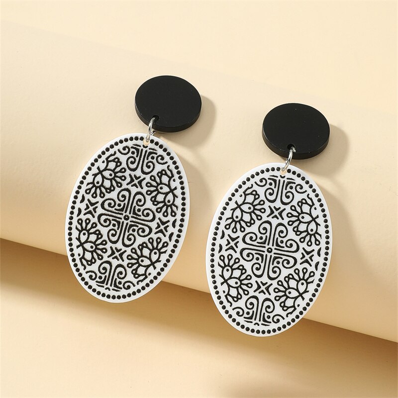 Pendientes largos originales para mujer, aretes de acrílico con estampado 3D Retro tallado, novedad de