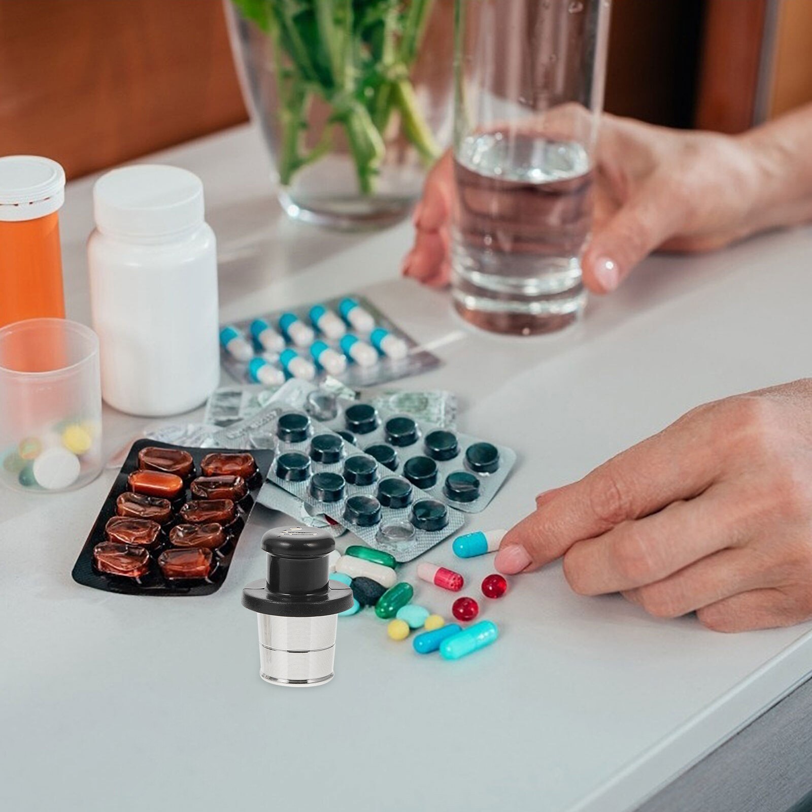 2pcs Stash Boxes Useful Medicine Box Car Cigarette Lighter Stash Box