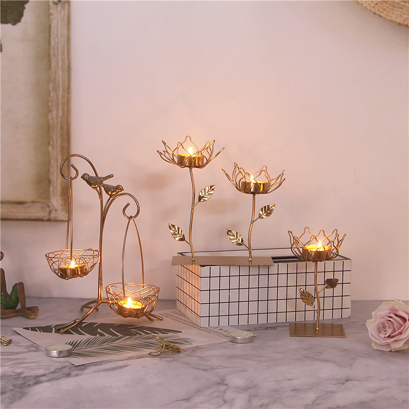 Nordic Wrought Iron Golden Bird Aroma Candle Holder Decoration Romantic Dining Table Decoration Candle Holder Small Decoration