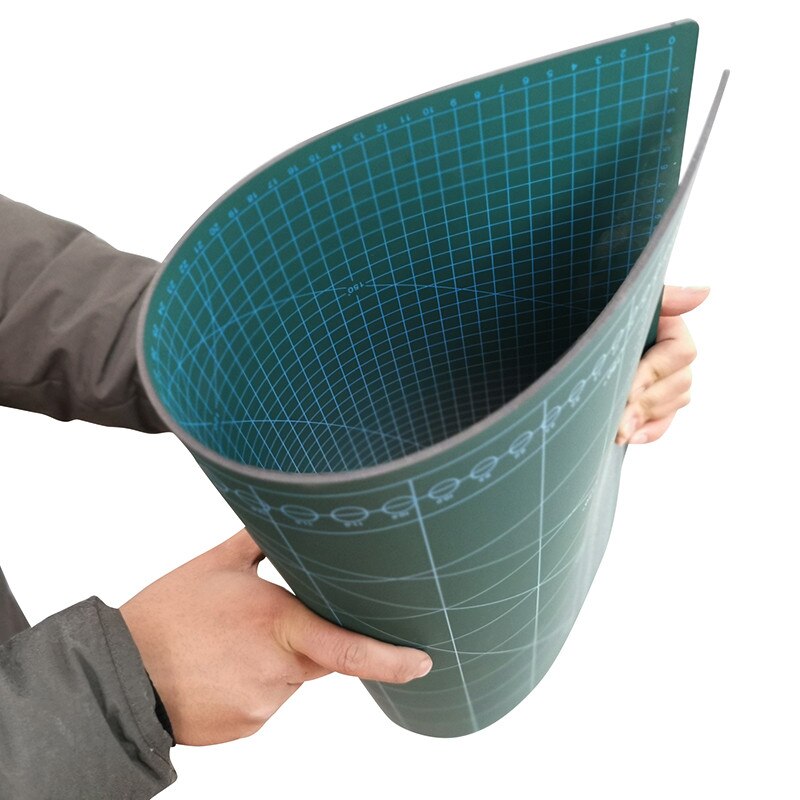 1 st  a2 skärmatta svart kärna 45 * 60 cm vikt 1310 g musmatta överdimensionerad skärplatta kontorspapper
