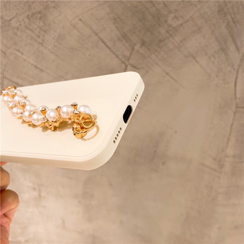 INS Pearl rhinestone Wrist bracelet silicon case For iphone 11 11Pro Max 12 12Pro X XR Xs max 7 8Plus SE2020 Protective capa