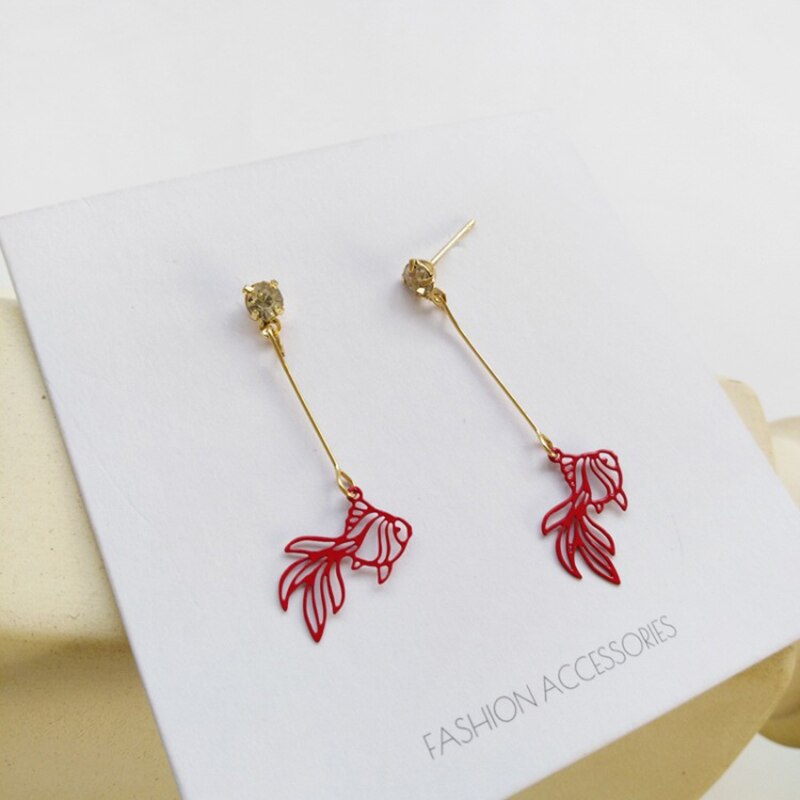 Mode Eenvoudige Holle Goudvis Oorbellen Feestelijke Speciale Dier Vis Dangle Oorbellen Voor Vrouwen Partij Sieraden: Red