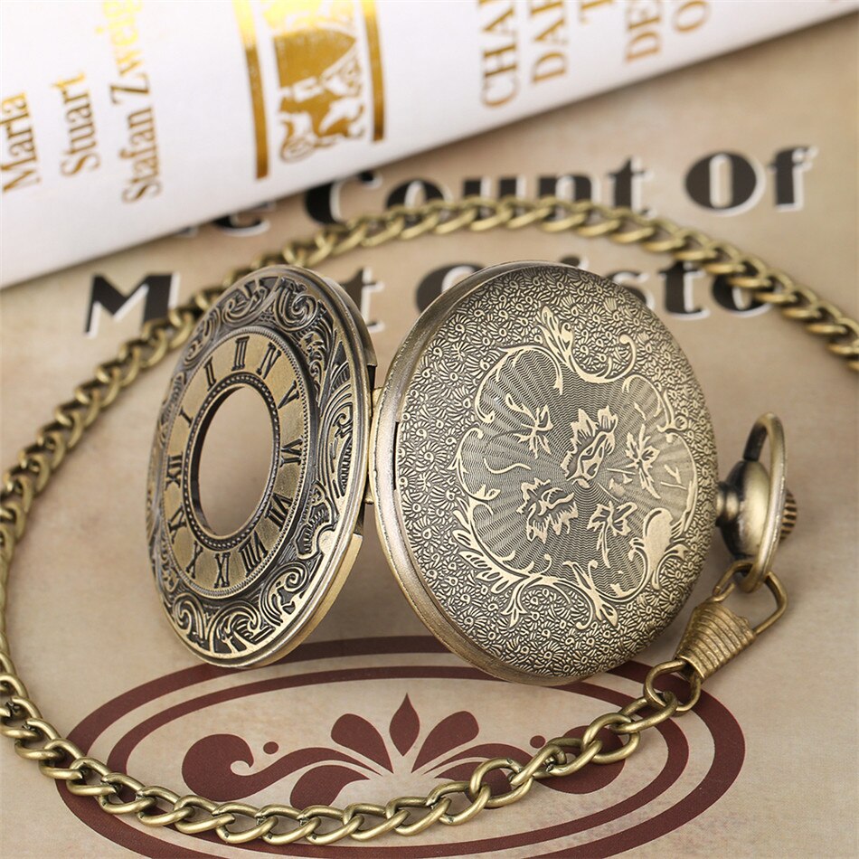 Classic Retro Bronze Roman Numerals Quartz Pocket Watch Half Hunter Arabic Numerals Display Dial Unisex Pendant Pocket Clock
