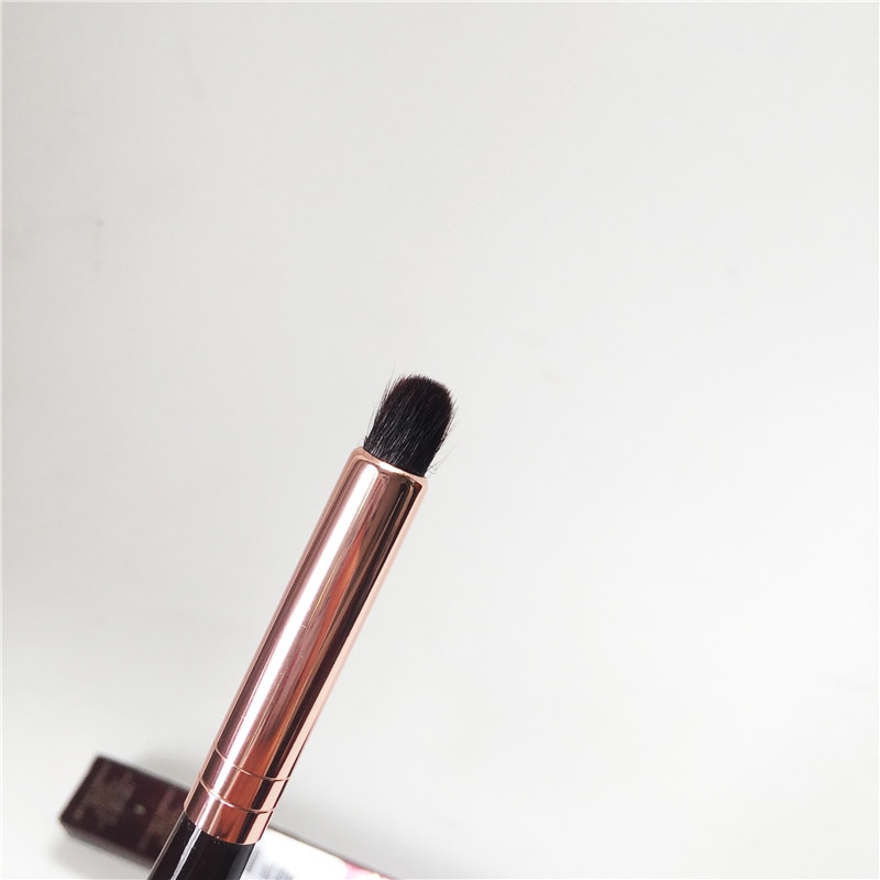 Øjenudtværingen makeup børste blød naturlig øjenskygge smokey eye blending contour skønhed kosmetik blender værktøj