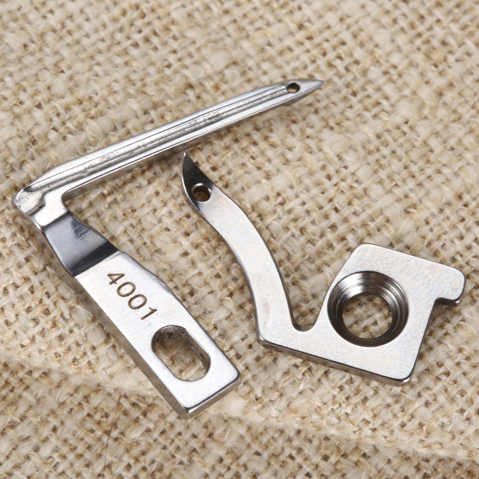 1pc/2pcs Upper/Lower Looper Sewing Machine X77781-001 X77781001 Parts fit for Brother Serger 1034D 3034D 925D Husqvarna Viking