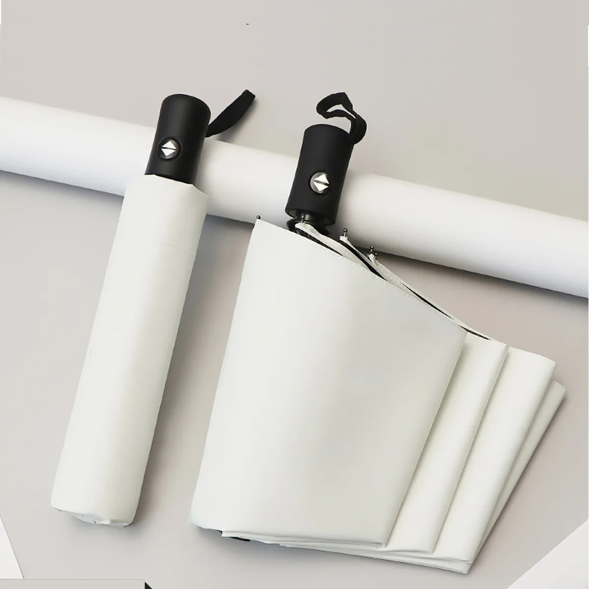 Parapluie pliant automatique à 8 nervures – Compact, léger, durable, protection UV – parasol de pluie et de soleil, pare-soleil automatique zwq: WHITE