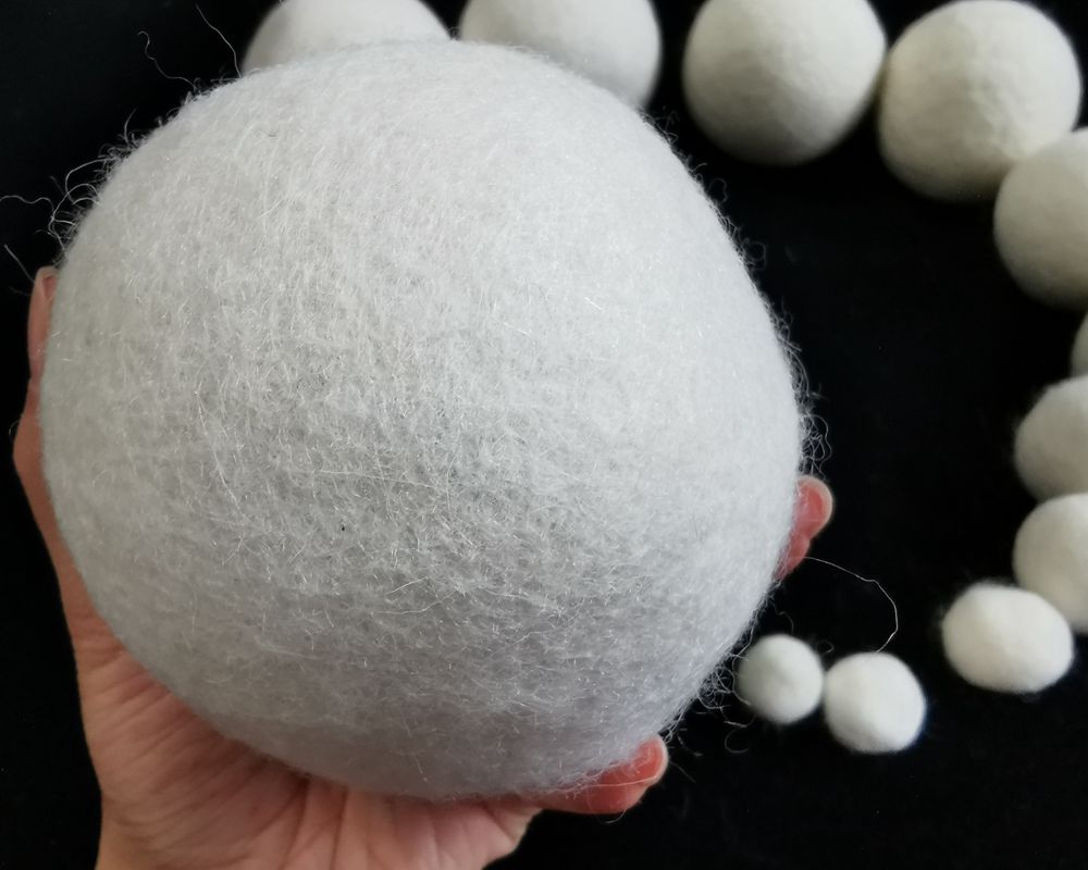 6-Pack 100% Wool Dryer Ball 1-10cm Absorbs Moisture Dry Clothes Zero Pollution No Allergy Less Wrinkles Laundry Dryer Felt Balls