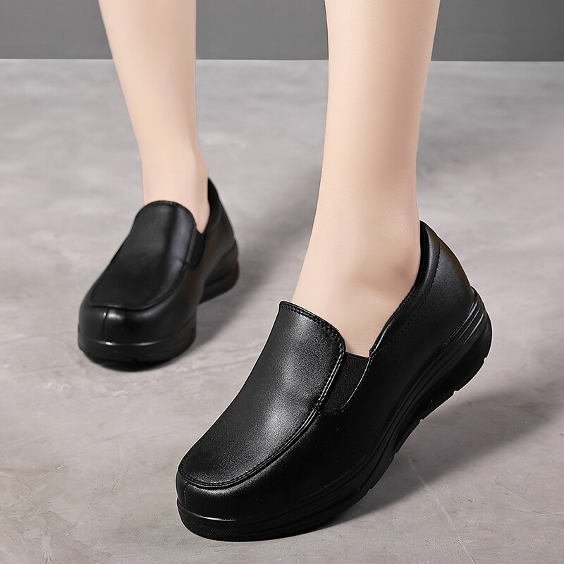 Women&#39;s Loafers Nurse Work Walking Shoes Wedges Shake Shoes