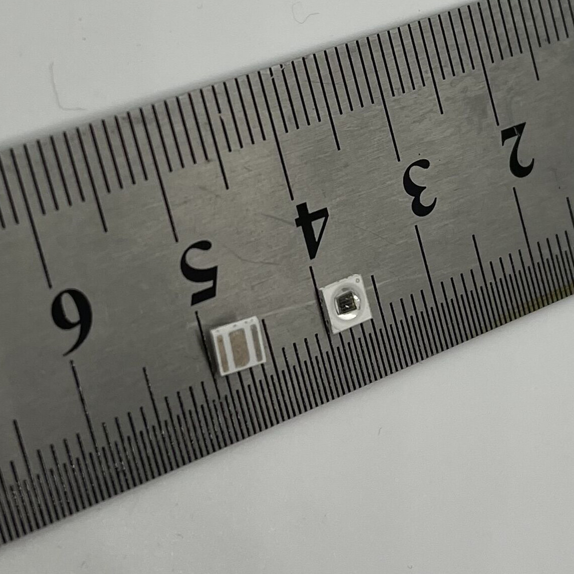 3W 3535 SMD Infrarot LED IR LED 42mil 760nm Chips Für Sicherheit Kamera Wachsen Lichter