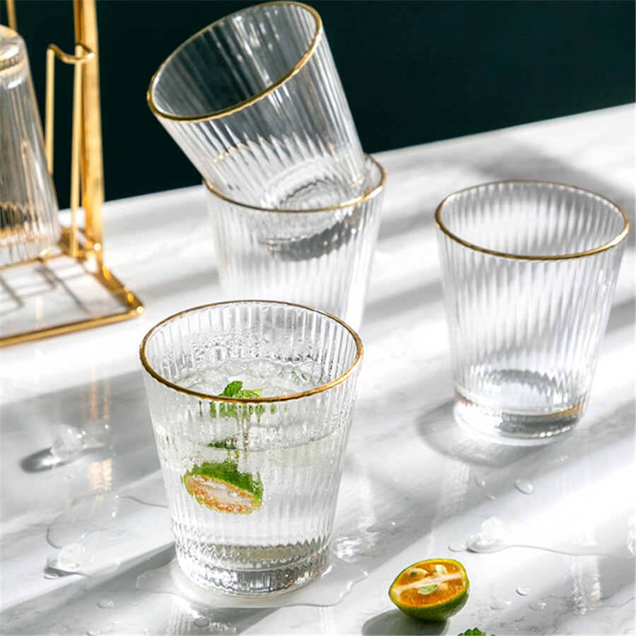 Tre liv ljus lyx nordiska vertikala ränder målade guld dryck juice kopp enkel vatten kopp hushålls kopp vin kopp guld glas