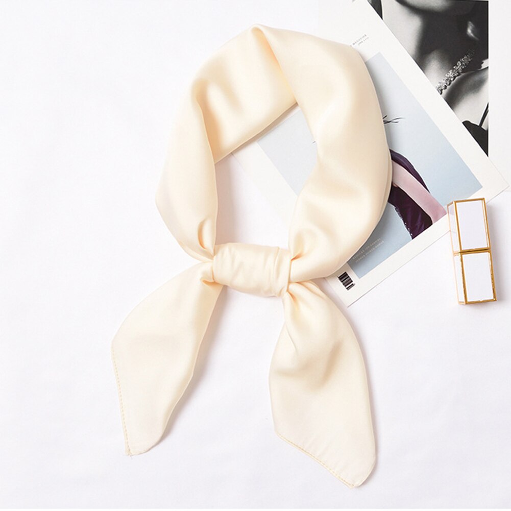 Solid halsduk kvinnor huvudduk för hår rosa grön vit sidenhalsduk dam 70cm*70cm fyrkantiga bandanas dam halsdukar: Beige