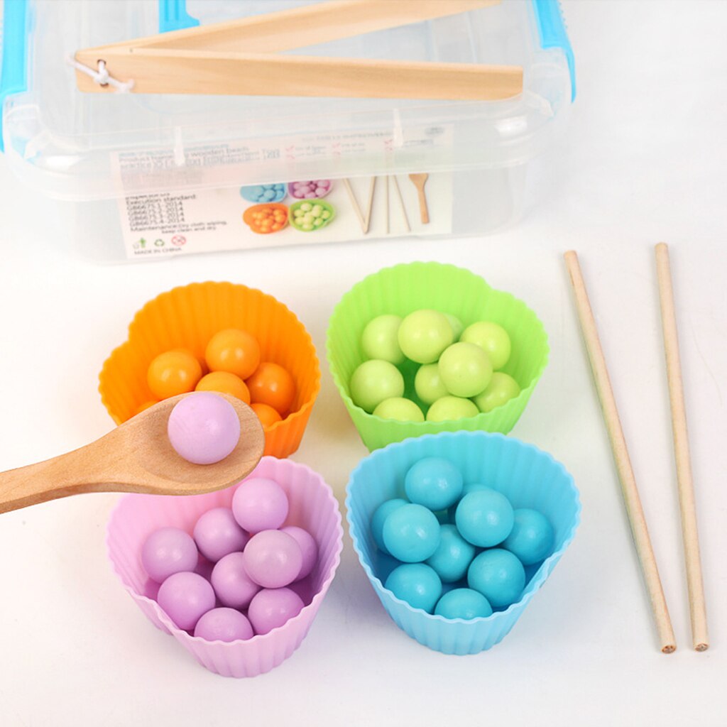 Kinder üben konzentration mit stäbchen und löffeln, mathematisches training für anfänger