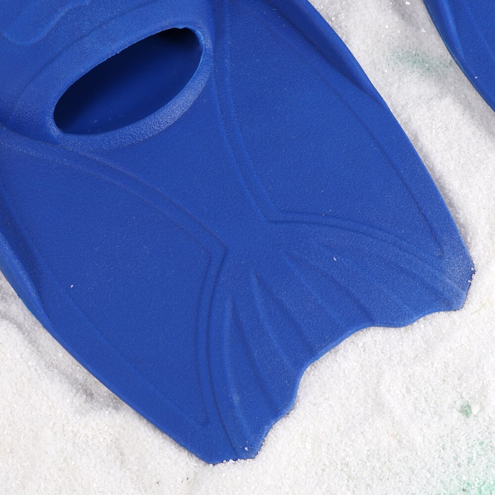 1 Pair of TPR Diving Training Flippers Portable Swimming Heel Fins Snorkeling Flippers Diving Equipment - Size XS 31-33(Blue)