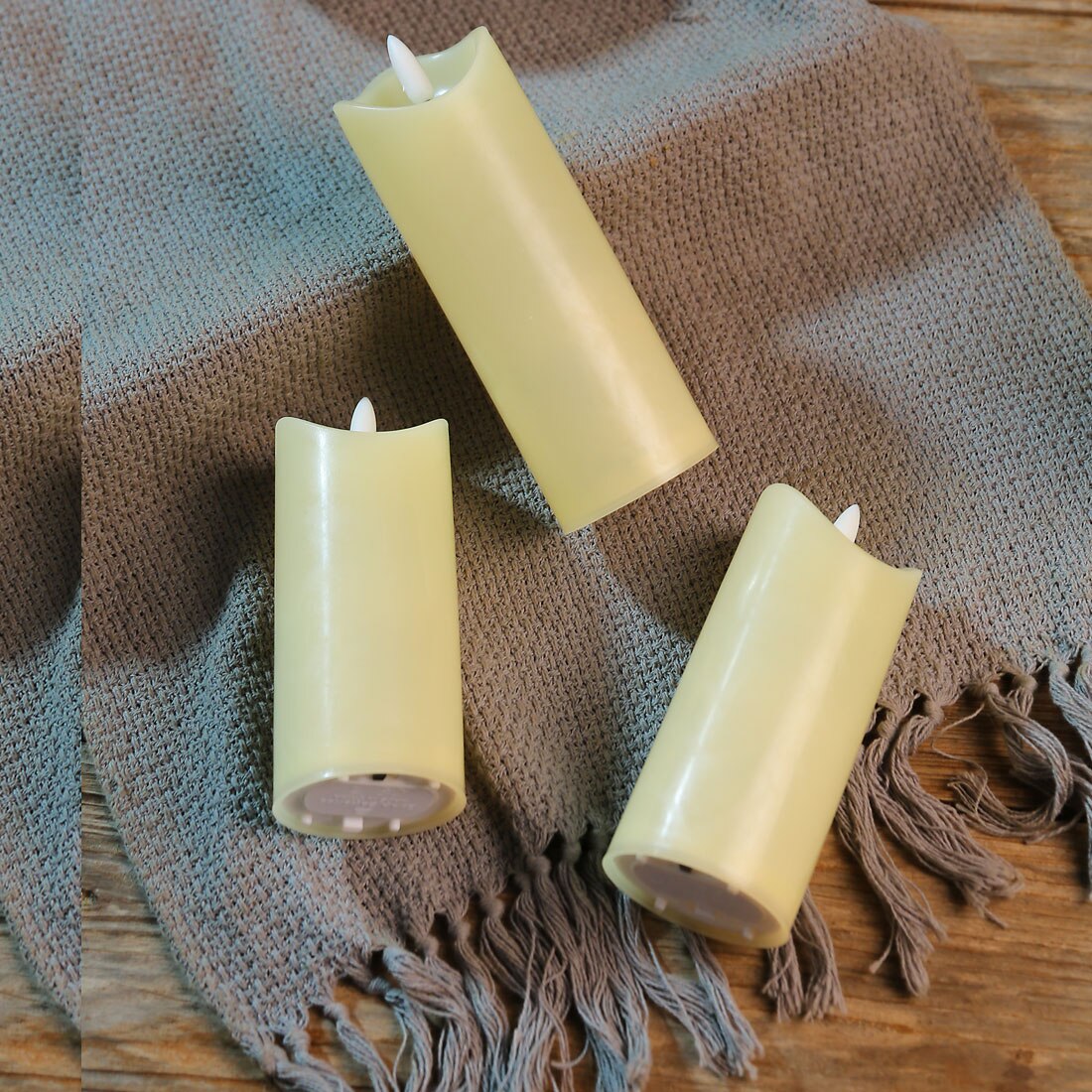 Pack of 2/3/4 Flickering Warm White Light LED Flameless Candles With Remote Control,AA Battery Operated Tall Church Candles