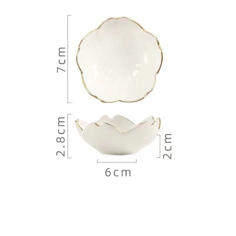 Sakura Ceramic Dishes for Kitchen Japanese Style Ceramic Dish Flower Shape Bowl Ceramics Seasoning Small Dish: white