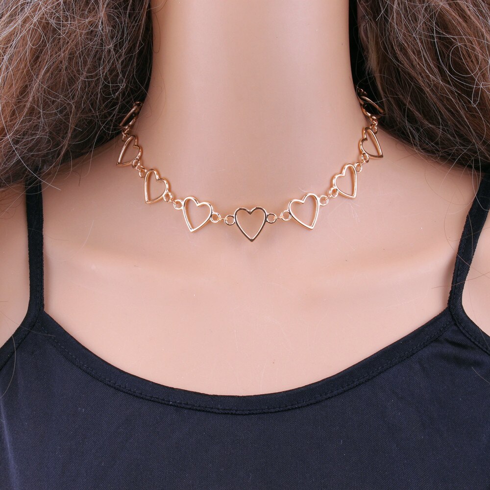 Retro selvagem oco pêssego coração colar senhoras temperamento colar outono e inverno amor simples pescoço corrente ladies selvagem colar