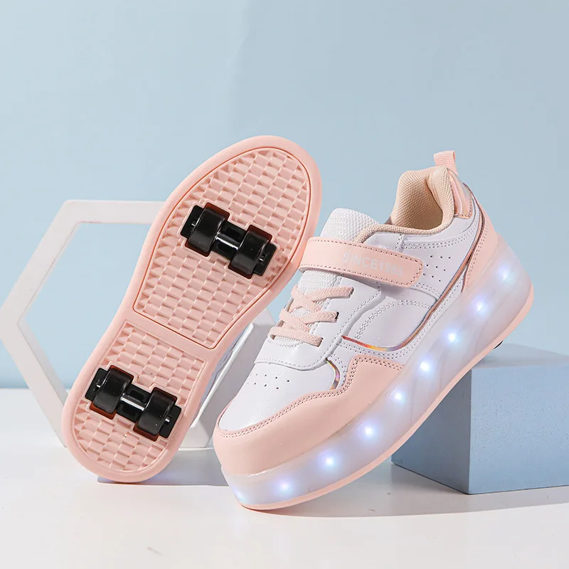 Otoño/Invierno, nuevos patines de cuatro ruedas de alto valor estético para hombres, mujeres, niños, estudiantes en el campus con cuatro ruedas