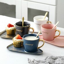 Nord-europa keramikk kaffe melk krus kopp og underfat sett husholdning havregryn kopp frokost drikkevare fire farger valgfritt