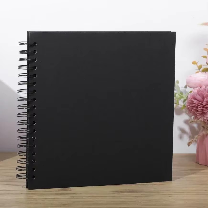 8- tommers diy-utklippsbokalbum med 40 sider, innbundet kraftpapir, utklippsbok med fotoalbum, minnebok for bryllup og jubileumsfamilie: Svart