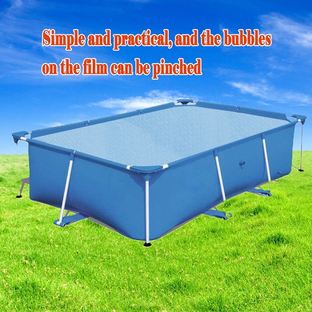 Isolation piscine bâche film bulle cache piscine Protection pied hors sol ciel bleu Protection piscine