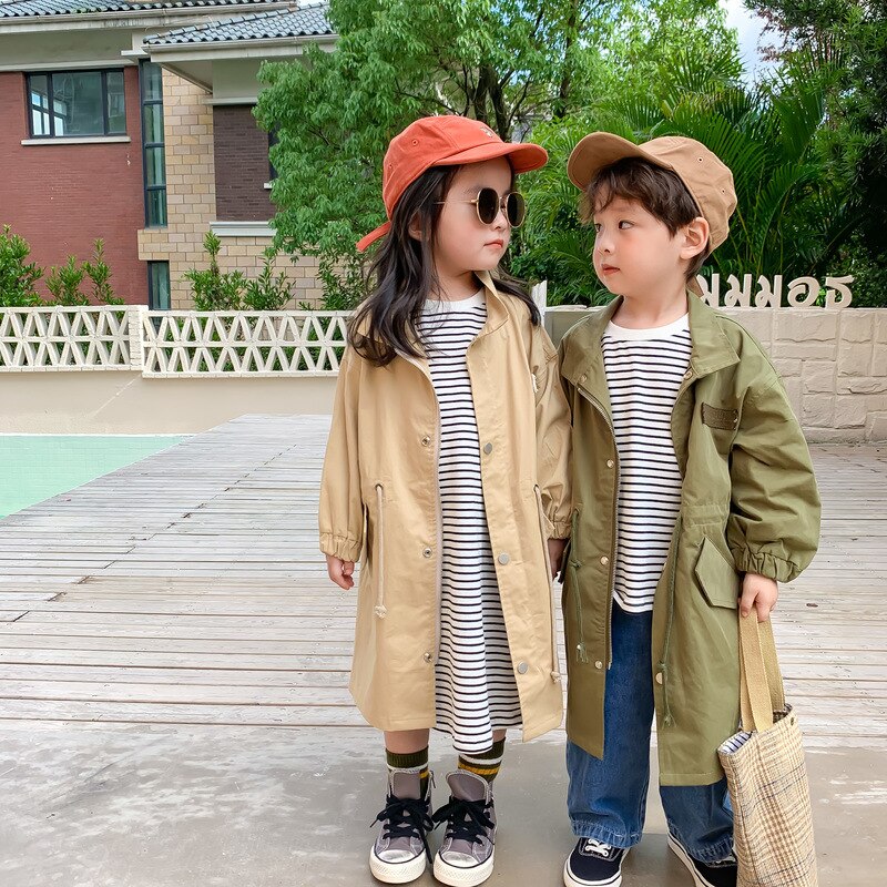3868 freundlicher Mantel Neue Herbst Trenchcoat Koreanische Jungen und Mädchen Oberbekleidung 2 Farben 1-7 Jahr freundlicher lange Mantel Jacke