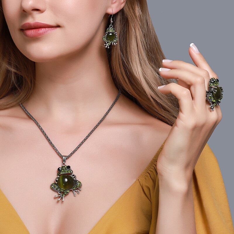 Novo bonito opala cristal strass sapo balançar brincos anel elástico pingente colar animal broche conjunto de jóias do vintage