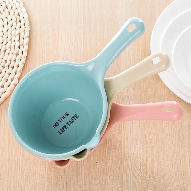 Plastic thickened water scoop kitchen long handle water scoop bath water float children baby bath scoop scorpion water scorpion