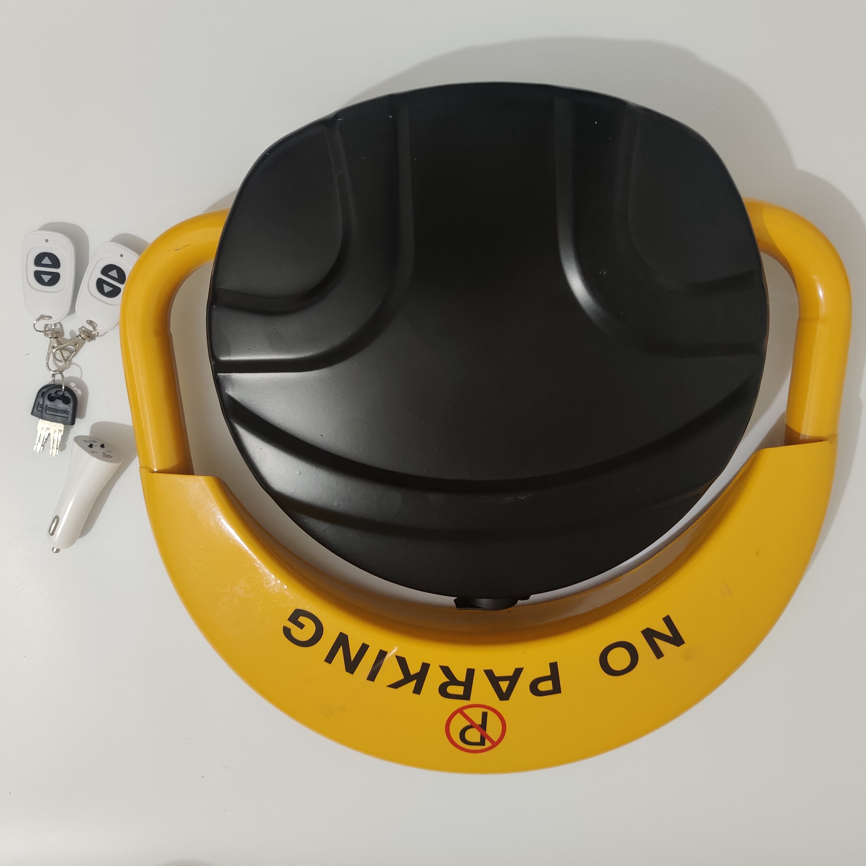 KinJoin Auto Remote Controlled Operation Protecting Private Parking Space Parking Lock With Rechargeable Battery