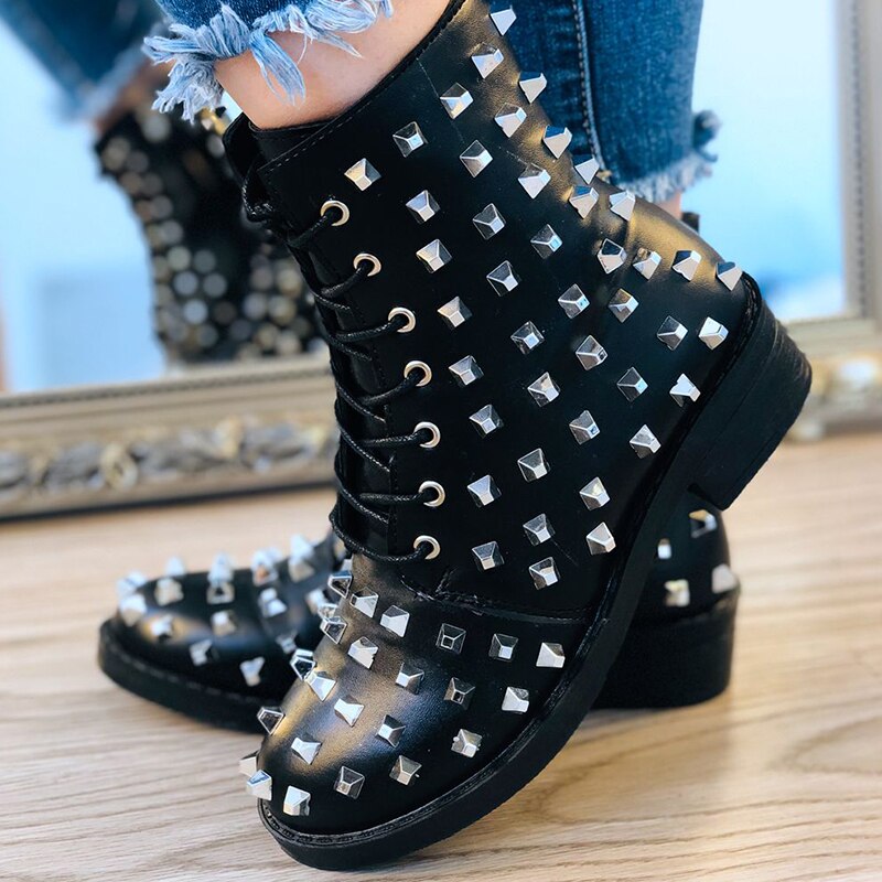 Autumn Winter European Style Boots For Women Red Silver Rivet Martin Boots Flats Lace Up Boots Plus Size 35-43