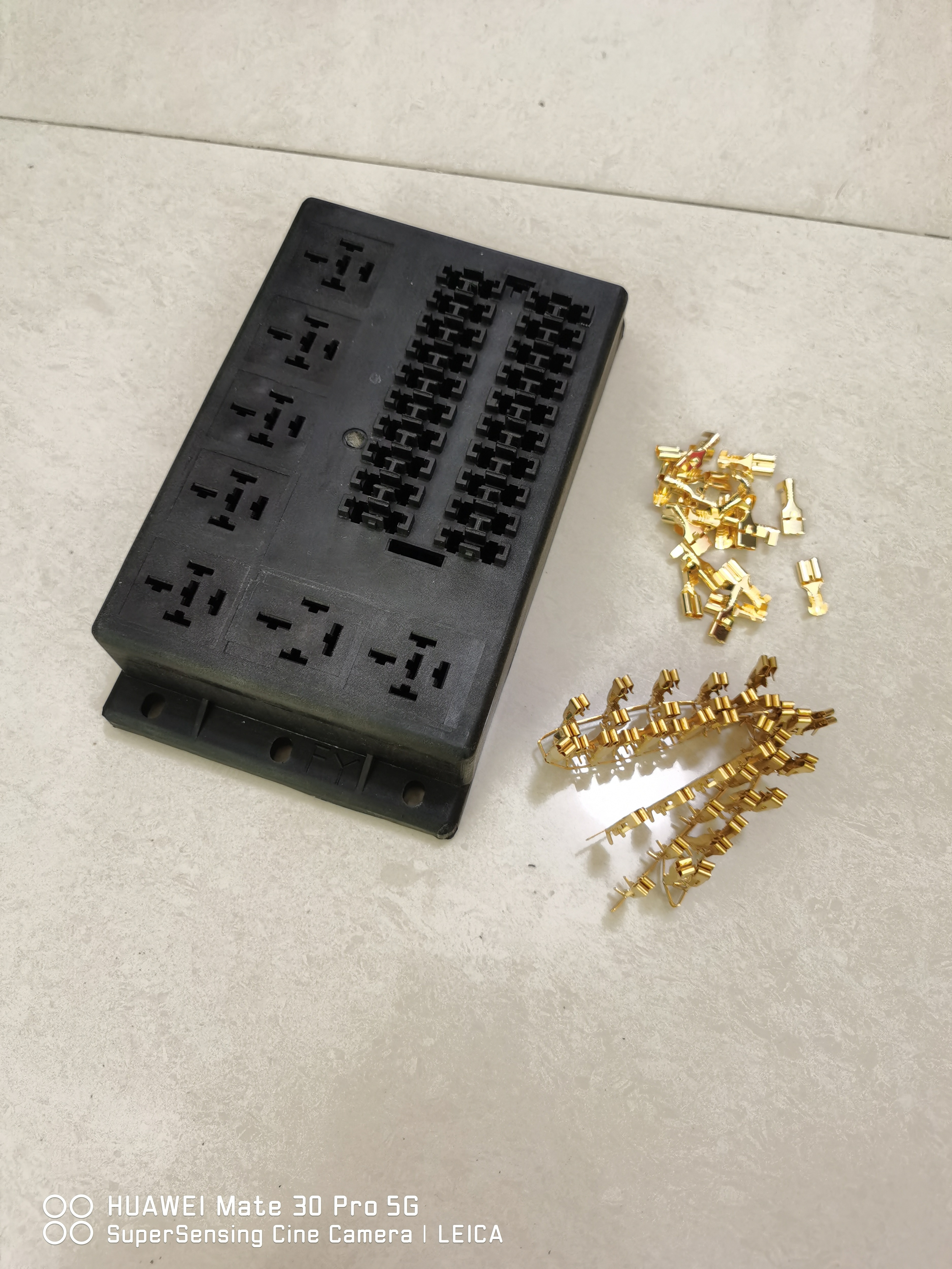 20-way central control box, fuse relay box, 7-bit relay with 20-bit safety control box