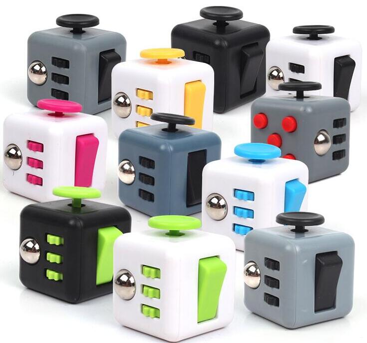 3.3cm Cube With Button Anti Irritability Toy Stress Relief for Adults and Children Vinyl Desk Toys