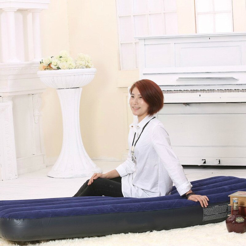 Enkelt oppustelig madras luksusstrømmende luftpude seng oppustelig seng moderne enkel luftmadras