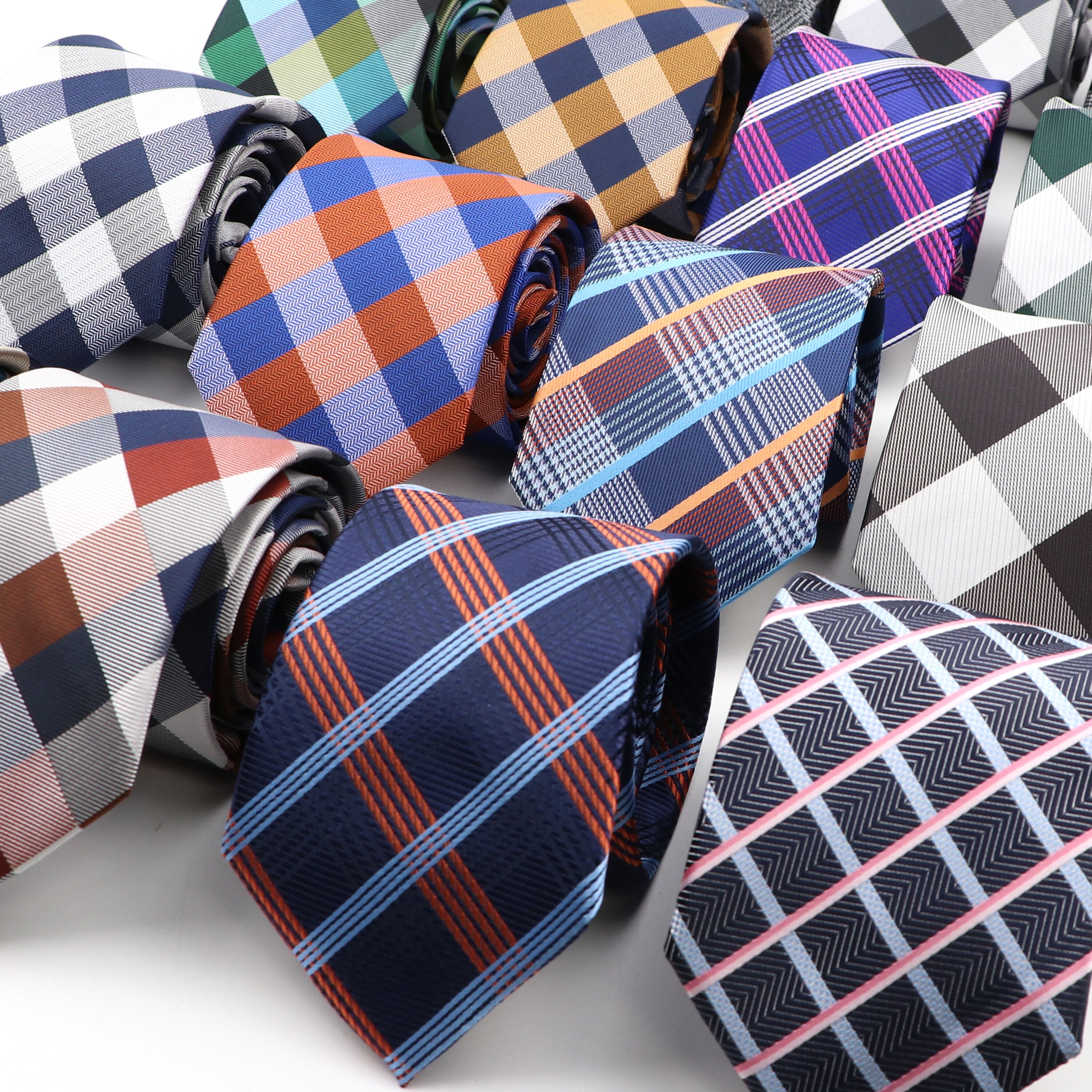 Neue männer Klassische Plaid Krawatte Luxus Streifen 8cm Jacquard Krawatte Alle-Spiel Krawatte Für Geschäft Hochzeit Party täglichen Verschleiß Zubehör
