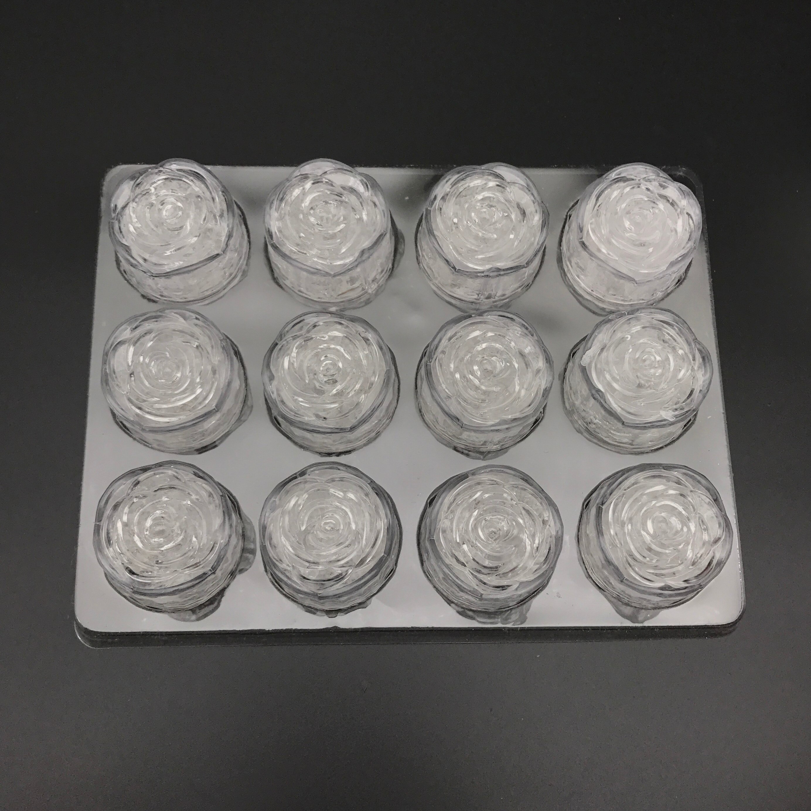12 stuks plastic meerkleurige lichtgevende ijsblokjes met kleurrijk licht voor halloweenfeest, bruiloft, club, bar, champagnetorendecoratie