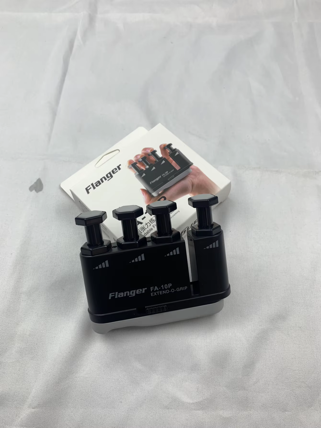 Finger Strengthener for Guitar Players Finger Resistance Training Guitar Bass Finger Speed Training Hand Grip Exerciser: black