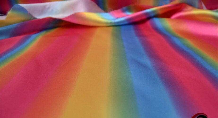 100 x 150cm satin regnbue stribe stof diy kostume bryllupsfest deco 1118: Lodret stribe